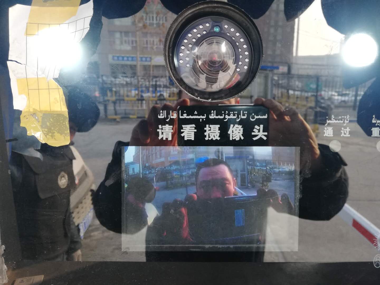 找产品：人脸摄像机或模组