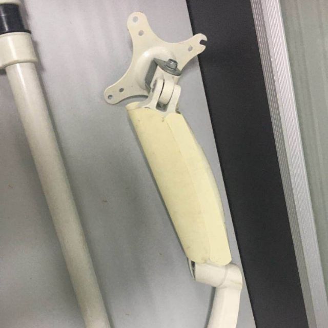 找产品：医用支架（如图）