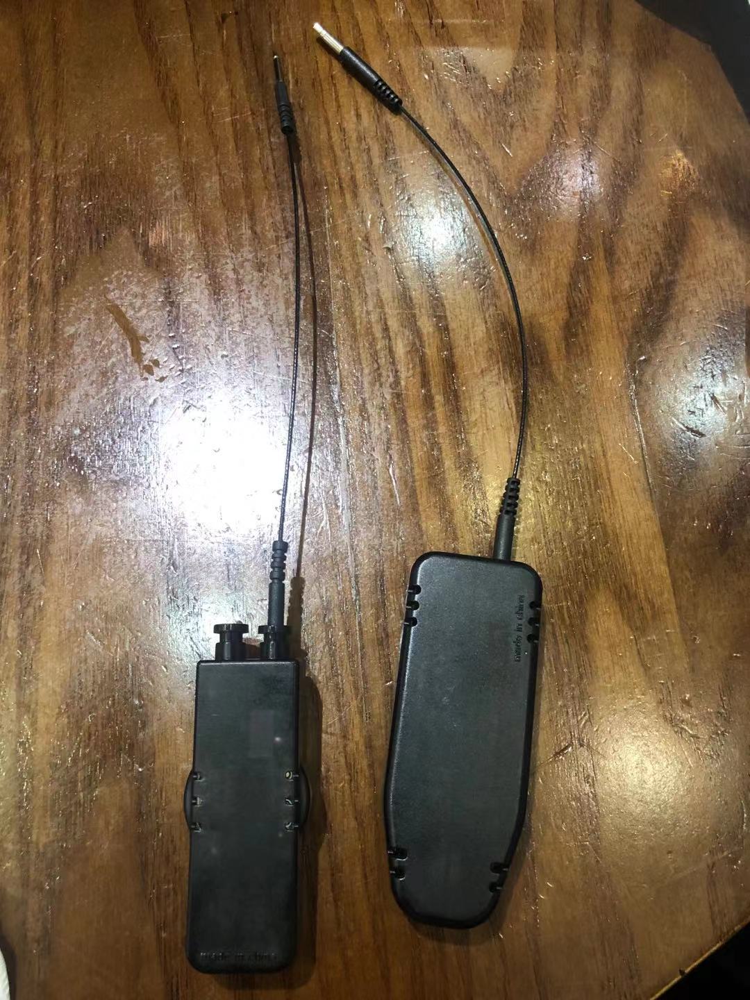 找产品：商场报警器（如图）