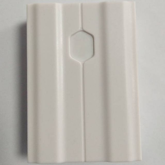 找产品：遥控器接收外盒（如图）