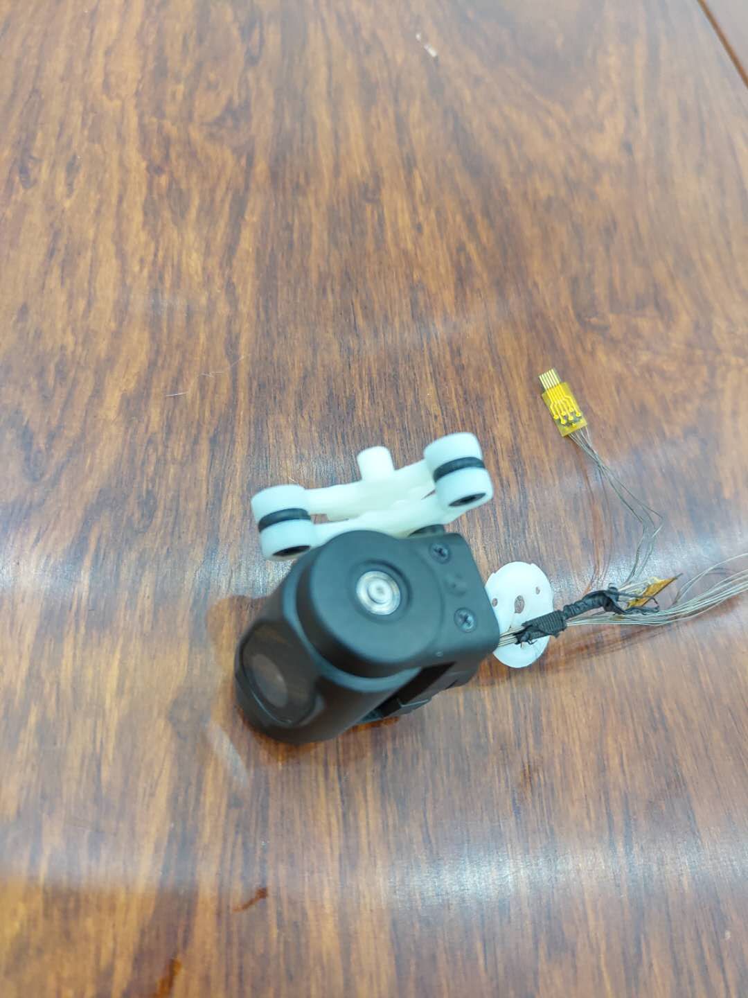 找产品：双轴云台摄像头