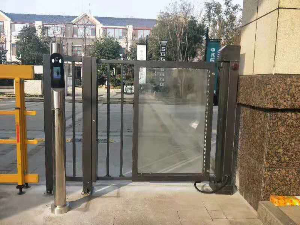 找产品：广告门